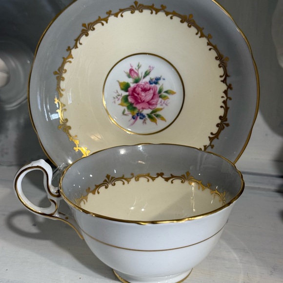 Aynsley china teacup set